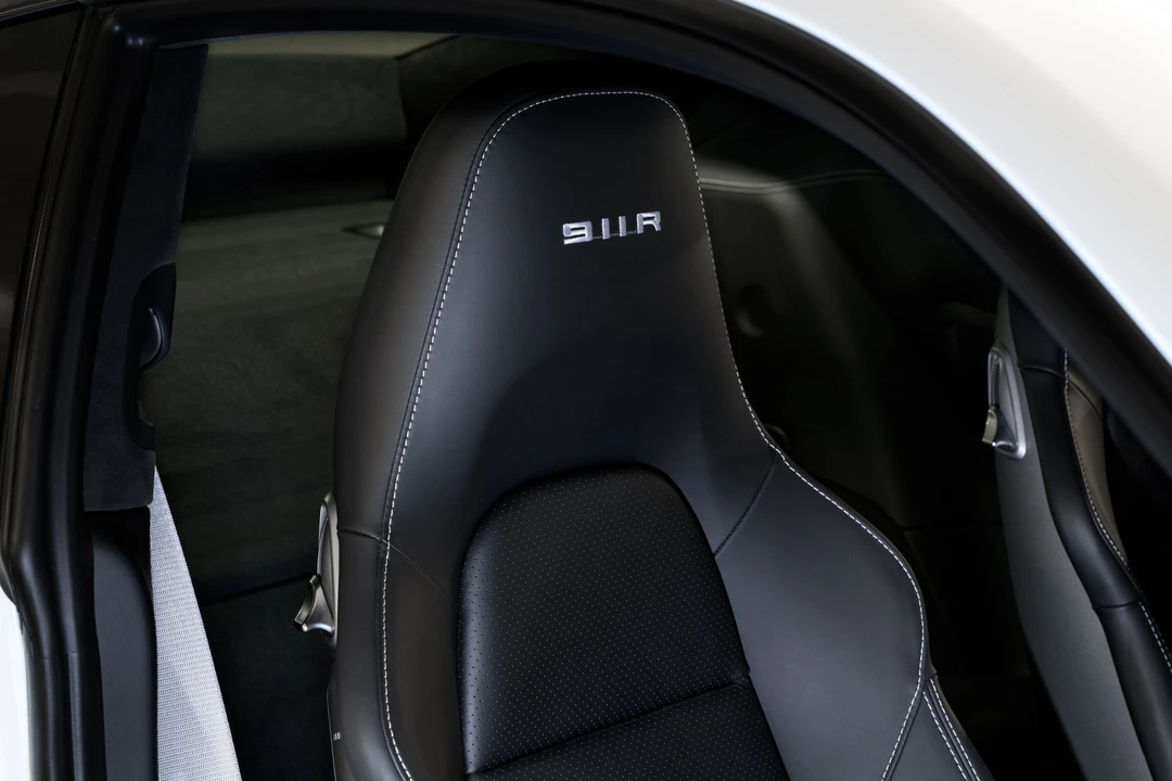 2016 Porsche - Image 19 of 31