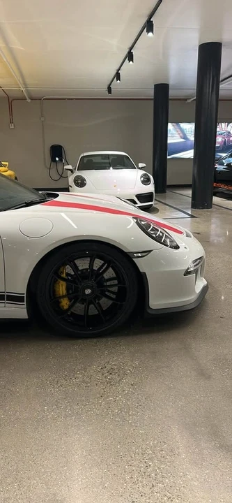 2016 Porsche 991 R - Image 12 of 18