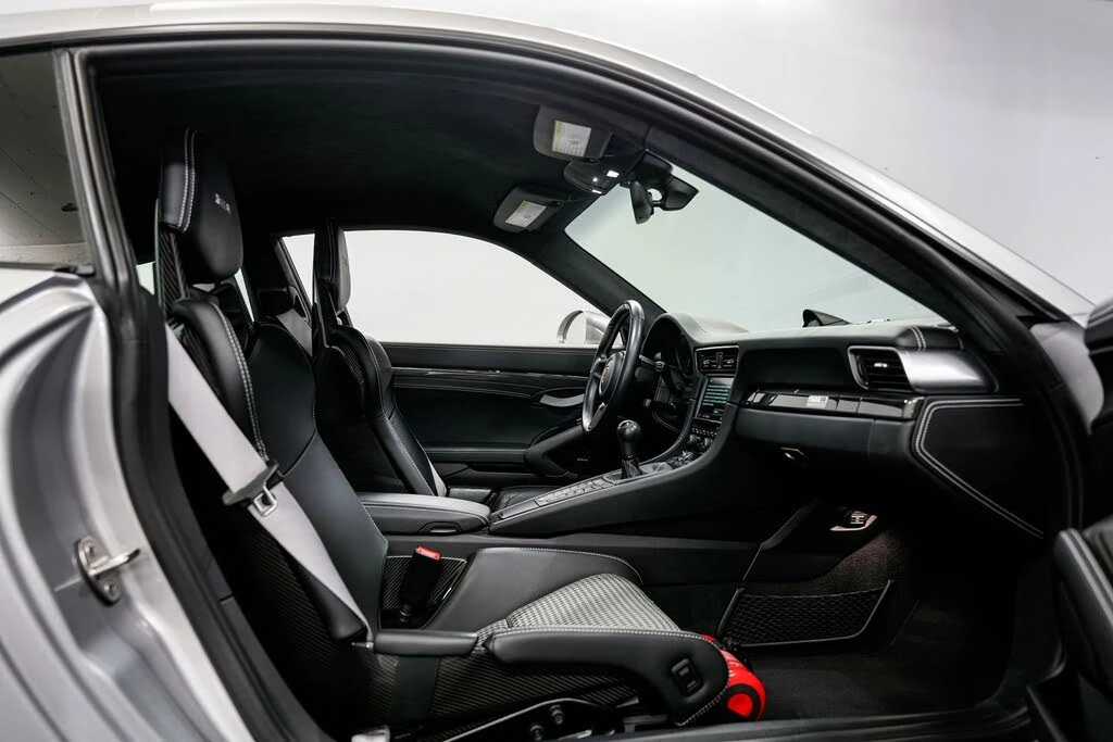 2016 Porsche 991 R - Image 30 of 31