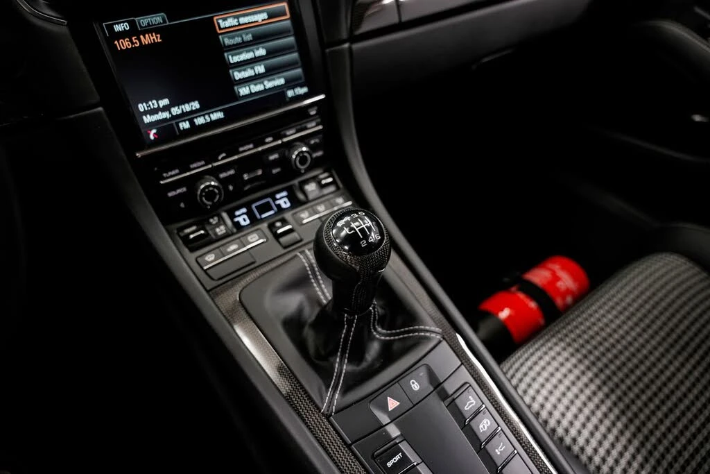 2016 Porsche 991 R - Image 16 of 31