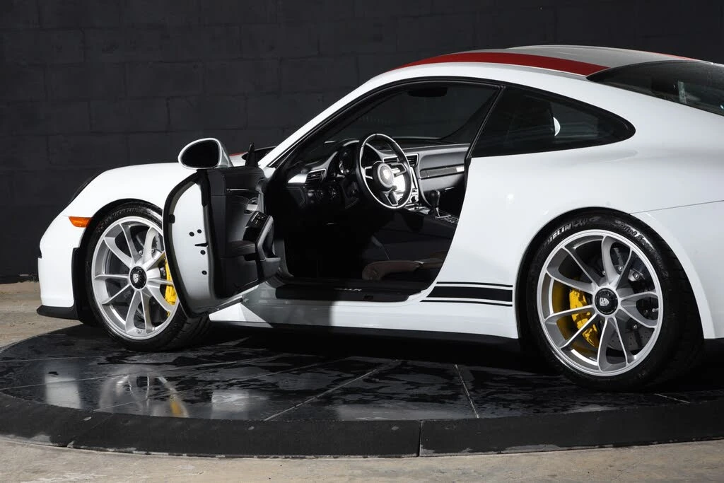 2016 Porsche 991 R - Image 31 of 31