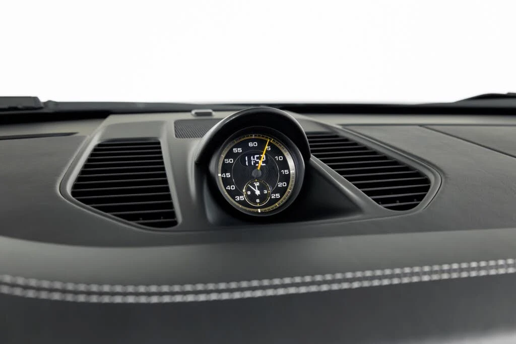 2016 Porsche 991 R - Image 28 of 31
