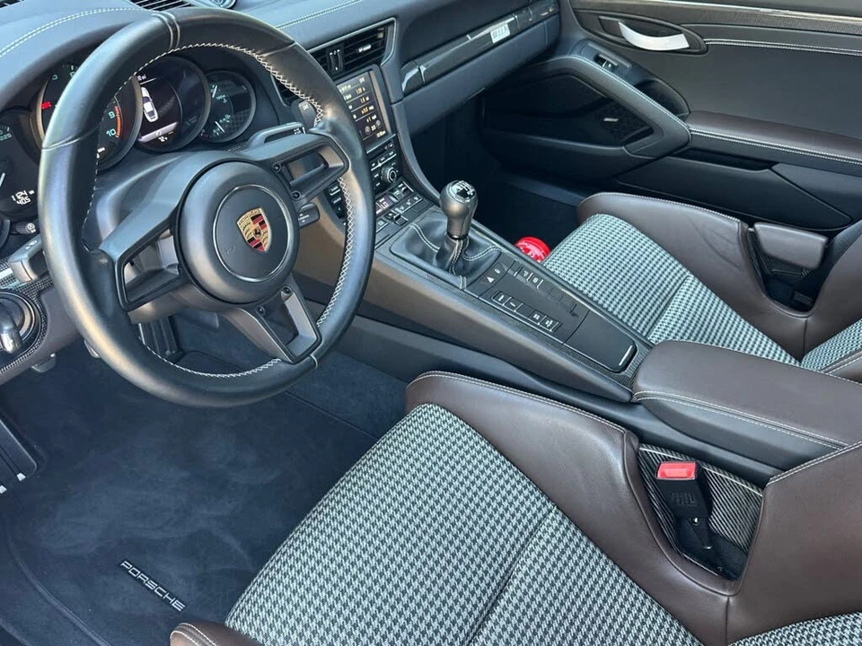 2016 Porsche 991 R - Image 4 of 31