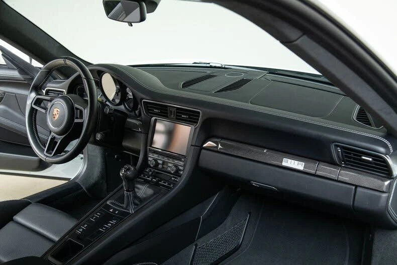 2016 Porsche 991 R - Image 26 of 31