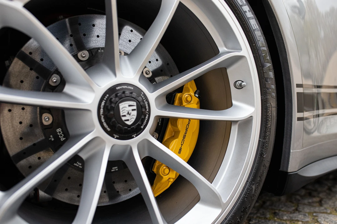 2016 Porsche 991 R - Image 27 of 31