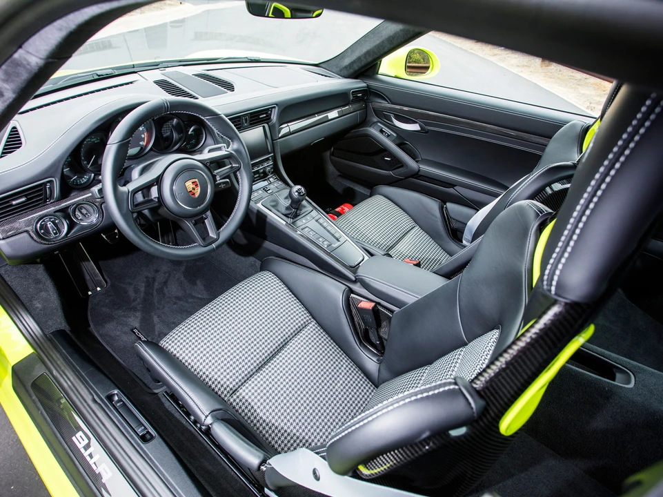 2016 Porsche 991 R - Image 18 of 31