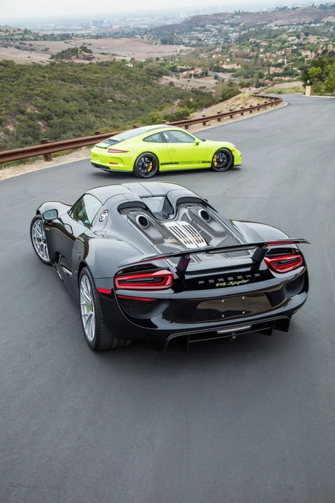 2016 Porsche 991 R - Image 2 of 31