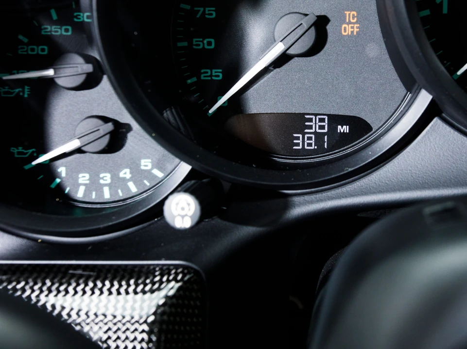 2016 Porsche 991 R - Image 14 of 31