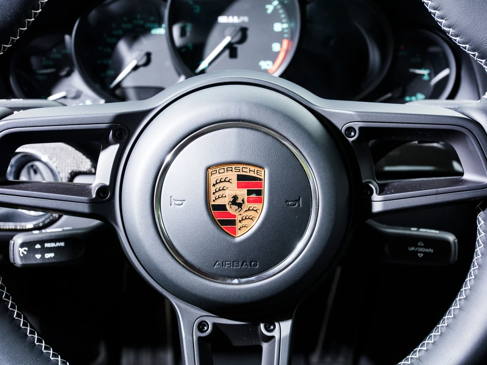 2016 Porsche 991 R - Image 15 of 31