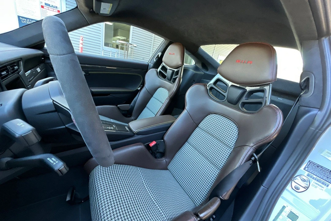 2016 Porsche 991 R - Image 5 of 31
