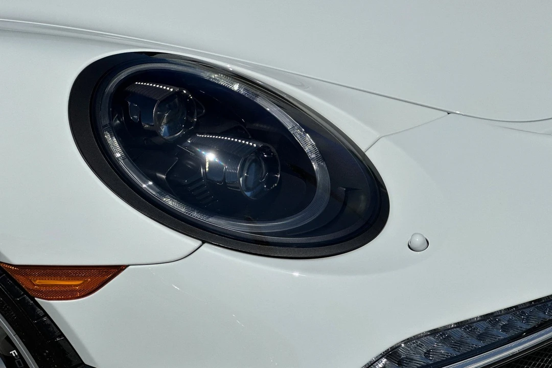 2016 Porsche 991 R - Image 31 of 31