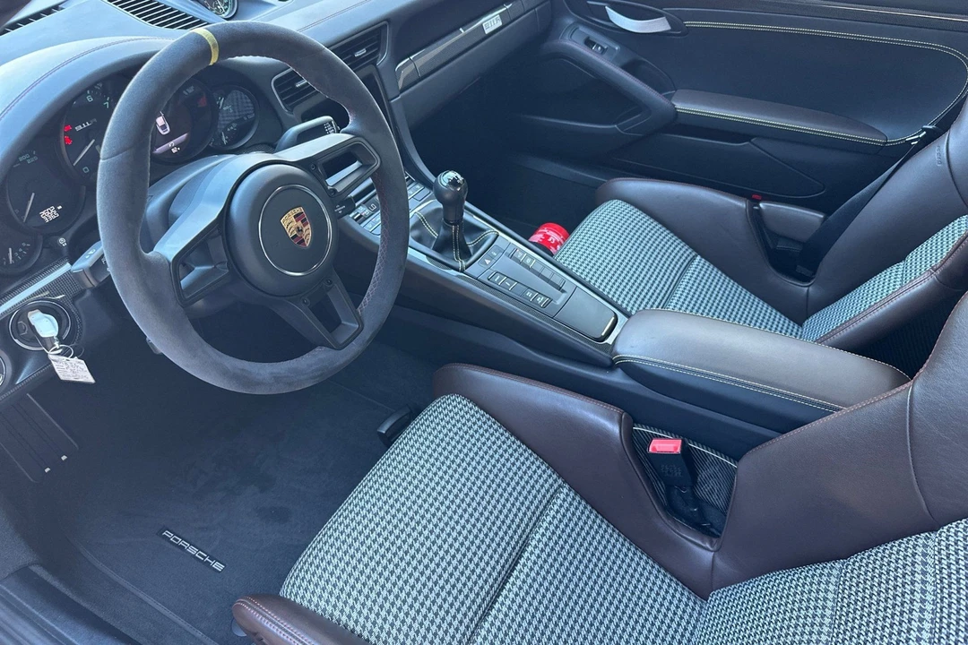 2016 Porsche 991 R - Image 4 of 31
