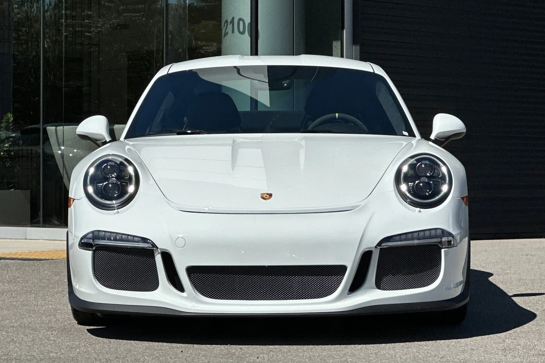 2016 Porsche - Image 11 of 31