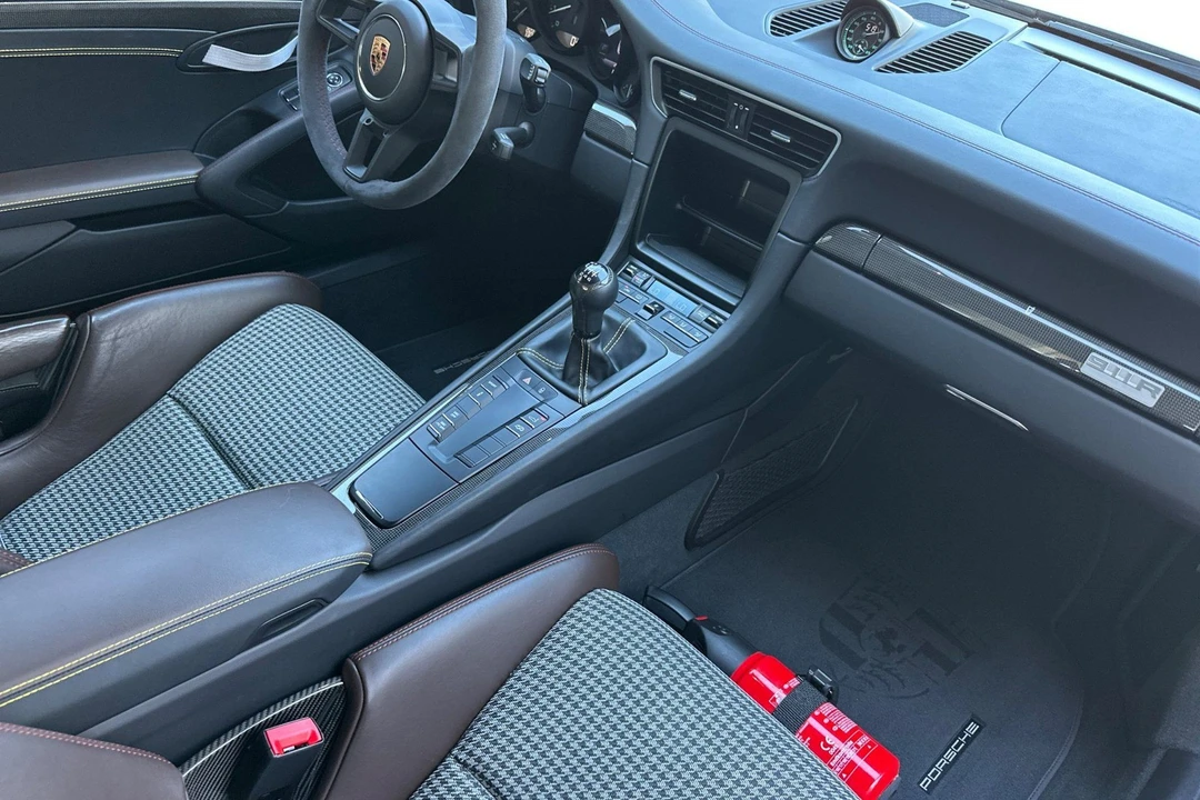 2016 Porsche 991 R - Image 16 of 31