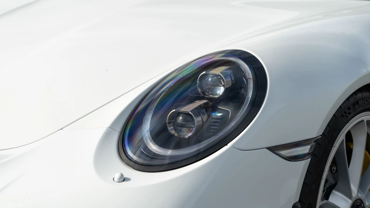 2016 Porsche 991 R - Image 29 of 31