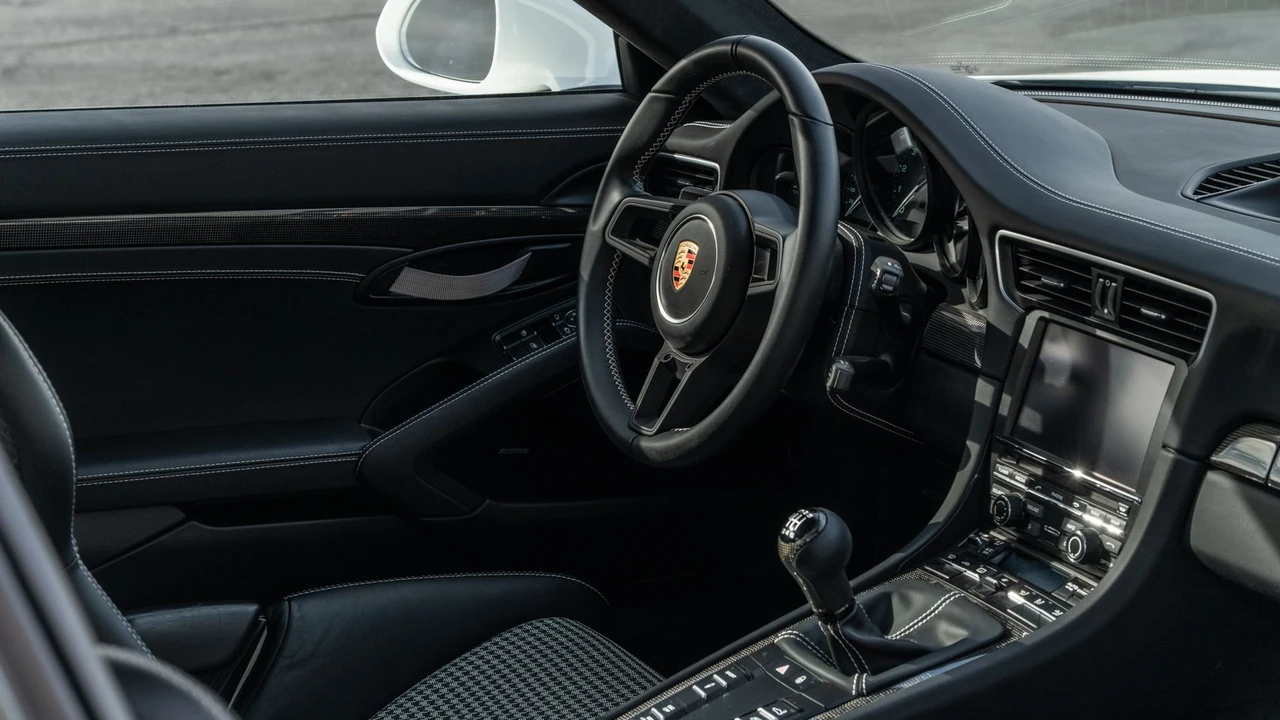 2016 Porsche 991 R - Image 6 of 31