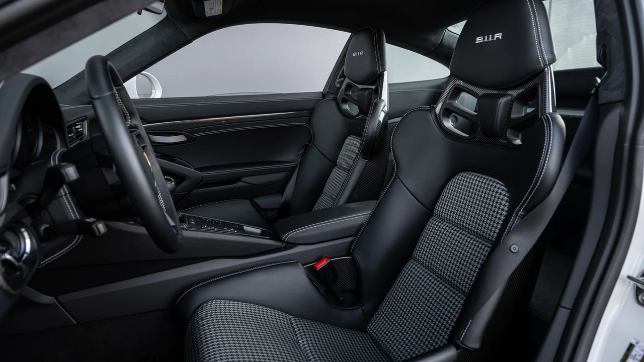 2016 Porsche 991 R - Image 7 of 31