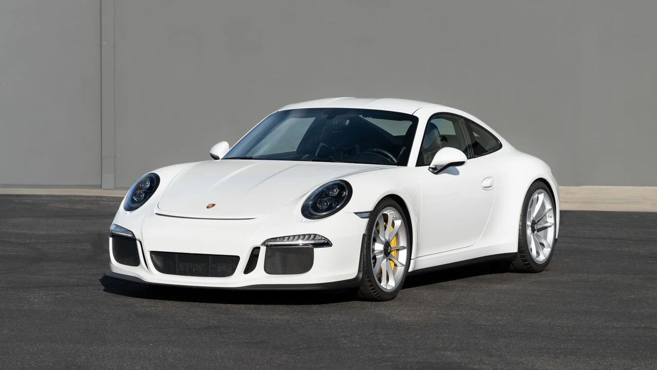 2016 Porsche 991 R - Image 14 of 31
