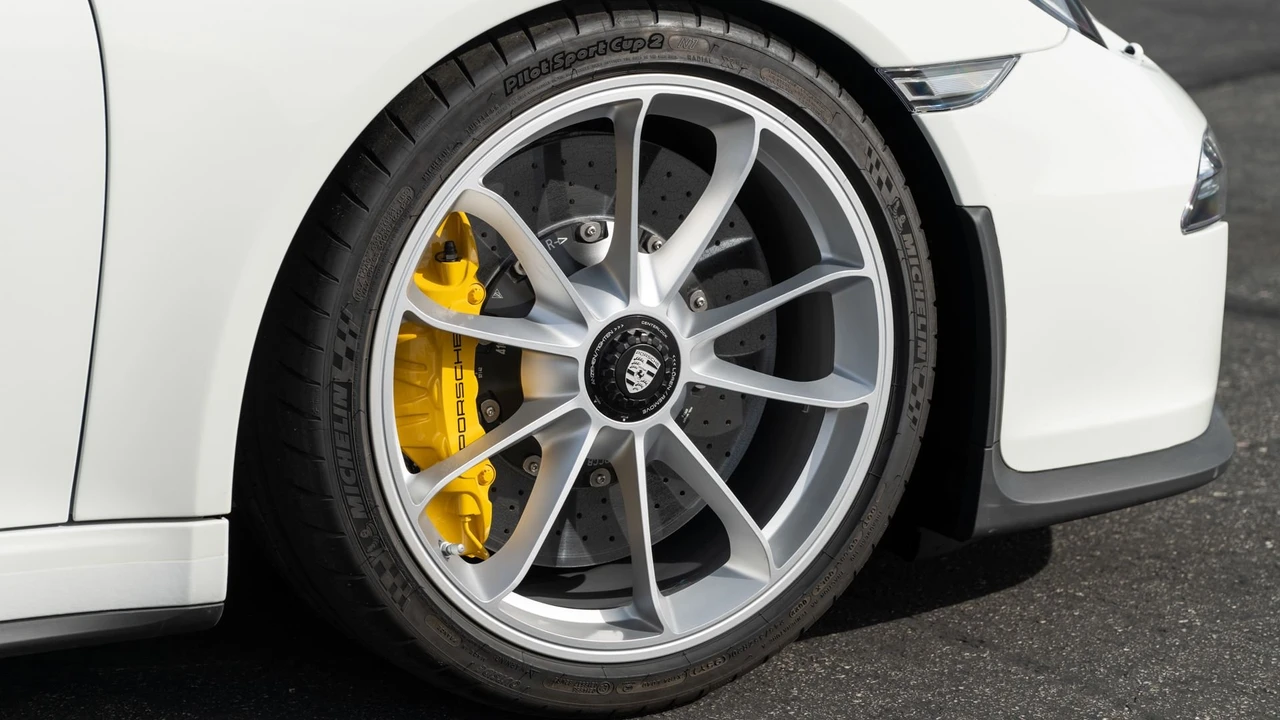 2016 Porsche 991 R - Image 8 of 31