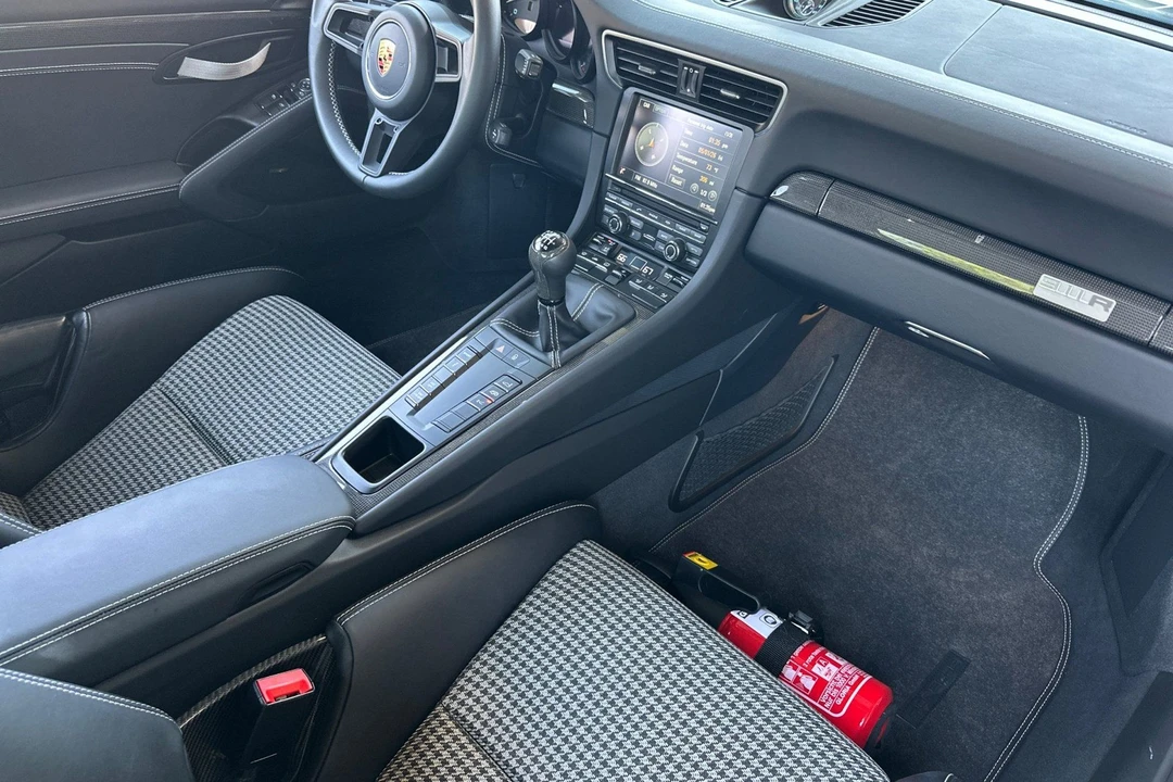2016 Porsche 991 R - Image 16 of 31
