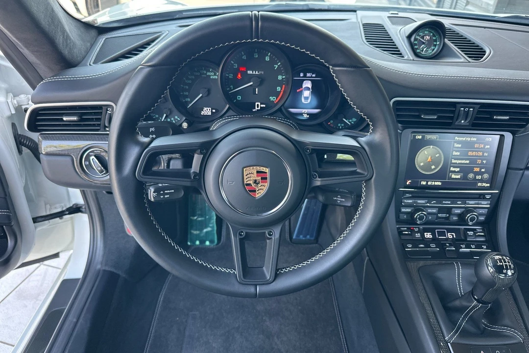 2016 Porsche 991 R - Image 15 of 31