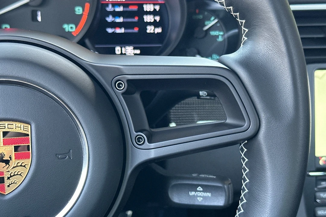 2016 Porsche 991 R - Image 28 of 31