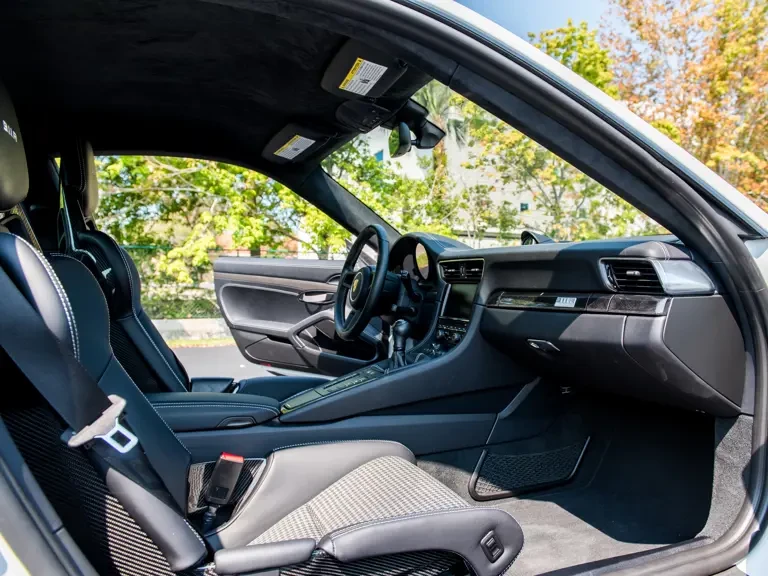2016 Porsche 991 R - Image 12 of 31