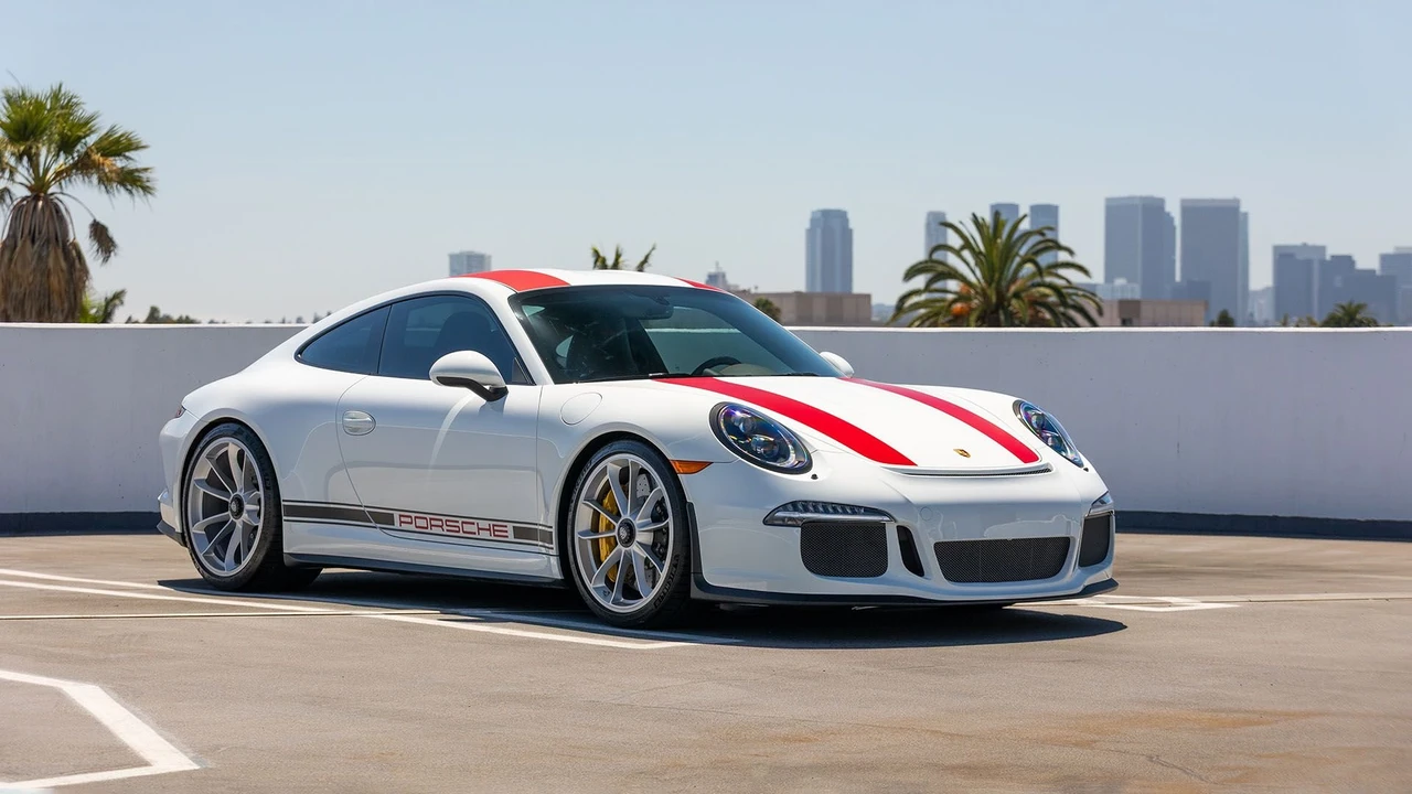 2016 Porsche 991 R - Image 12 of 31