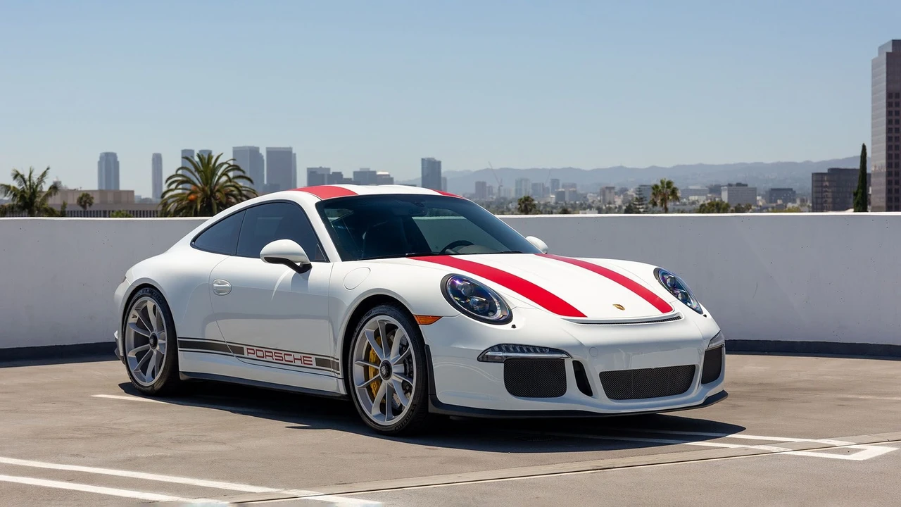 2016 Porsche 991 R - Image 11 of 31