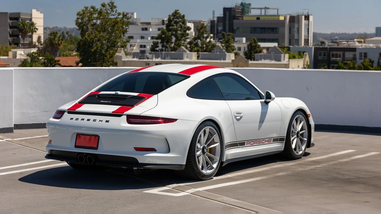 2016 Porsche 991 R - Image 17 of 31