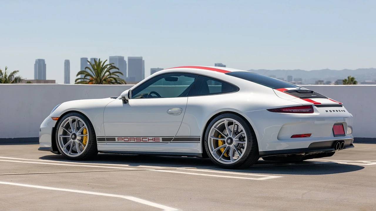 2016 Porsche 991 R - Image 16 of 31