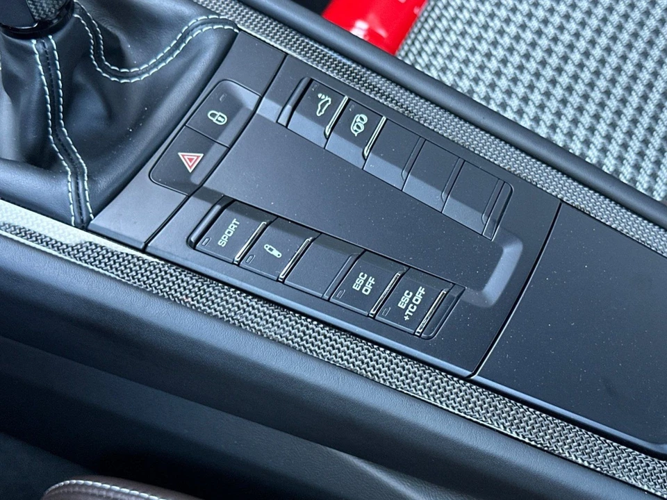 2016 Porsche 991 R - Image 22 of 31