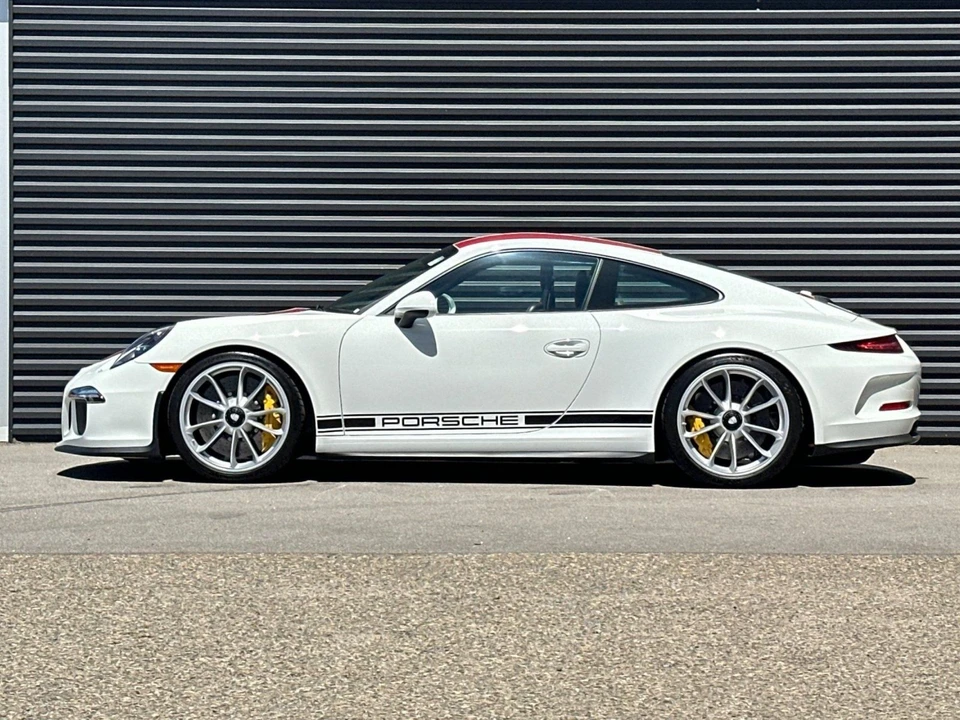 2016 Porsche 991 R - Image 2 of 31