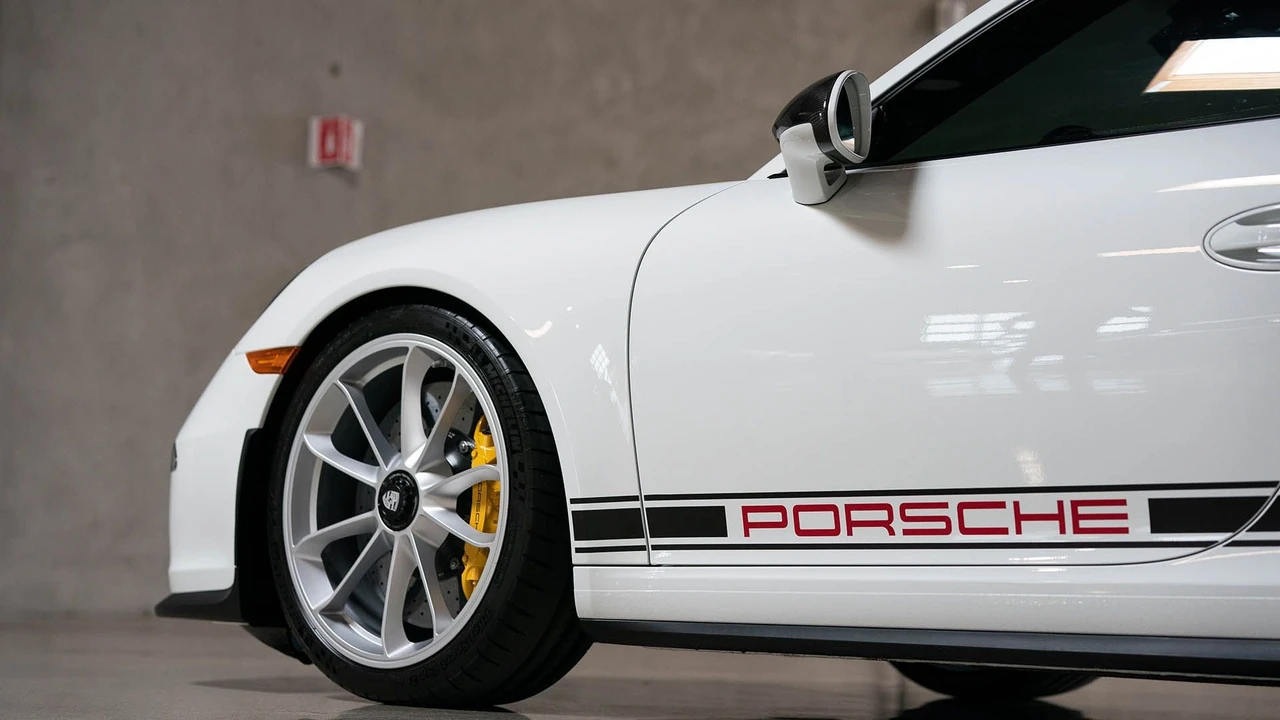 2016 Porsche 991 R - Image 20 of 31