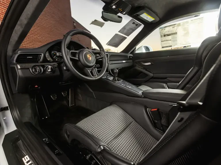 2016 Porsche 991 R - Image 5 of 31