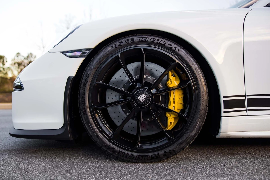 2016 Porsche 991 R - Image 18 of 31