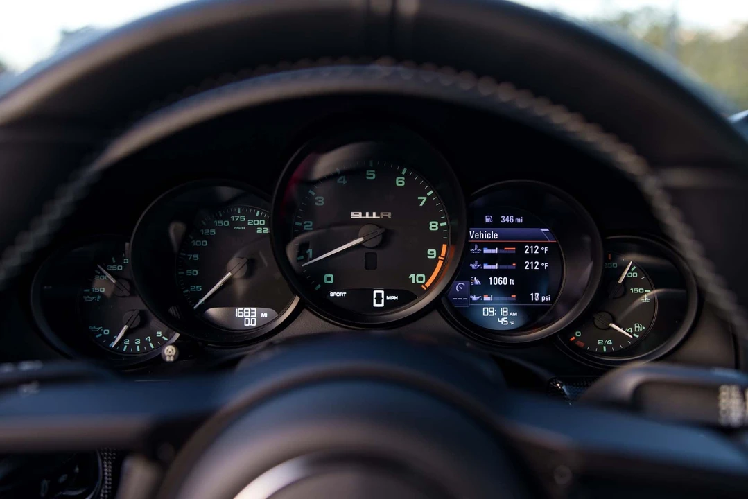 2016 Porsche 991 R - Image 29 of 31