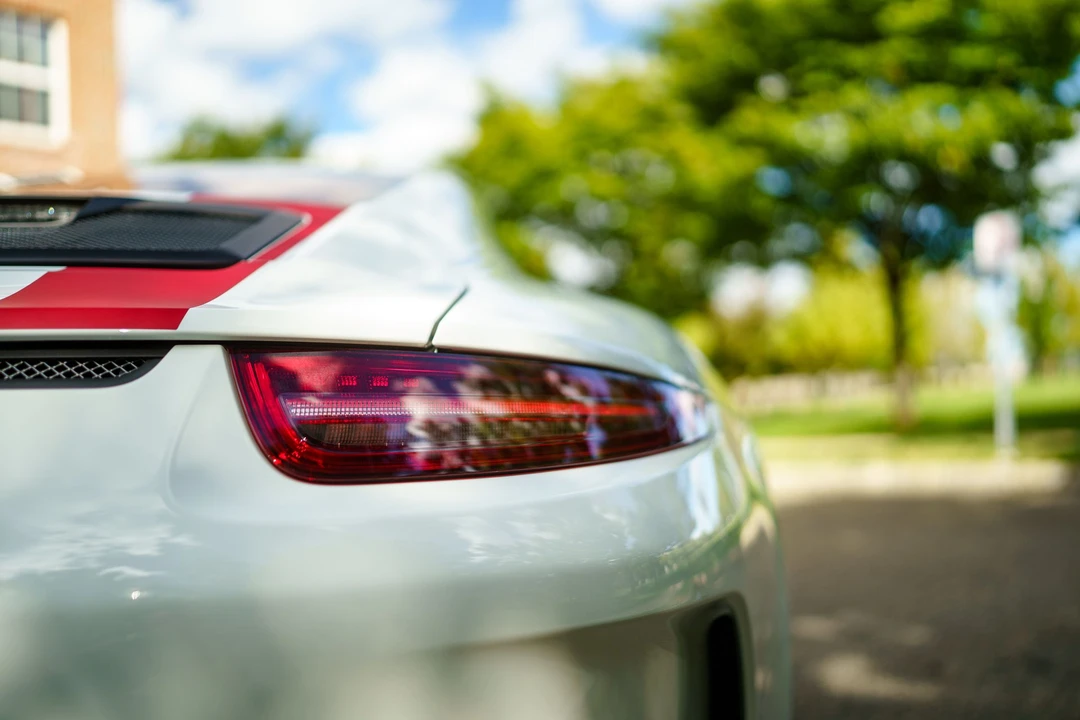 2016 Porsche 991 R - Image 28 of 31