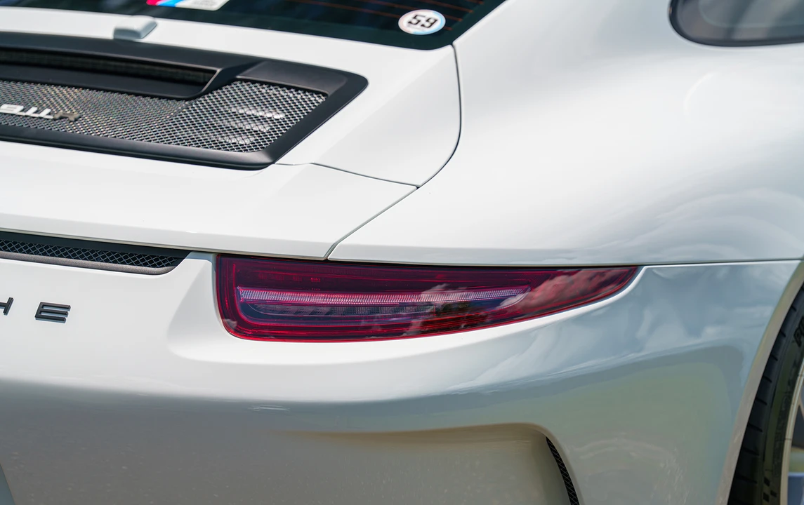 2016 Porsche 991 R - Image 15 of 18