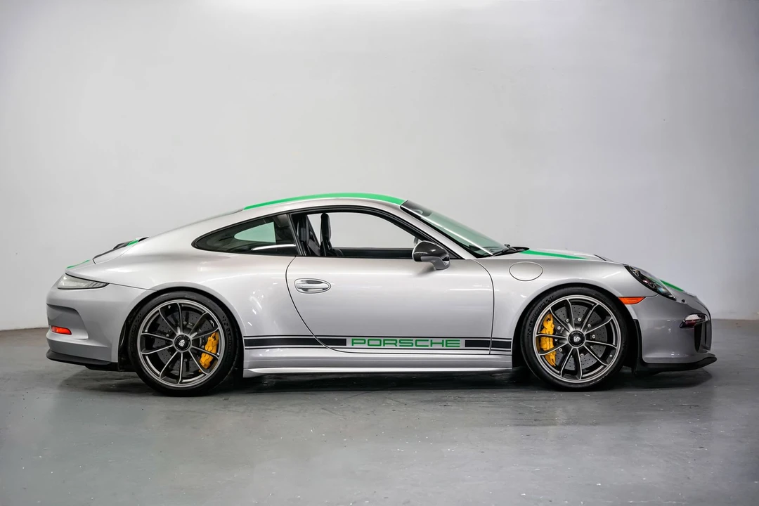 2016 Porsche 991 R - Image 2 of 31