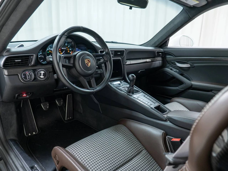 2016 Porsche 991 R - Image 4 of 5