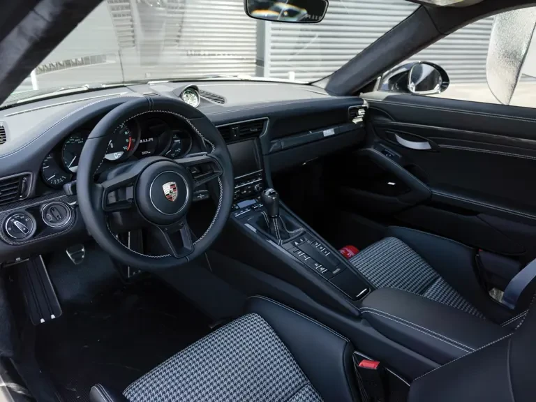 2016 Porsche 991 R - Image 5 of 30