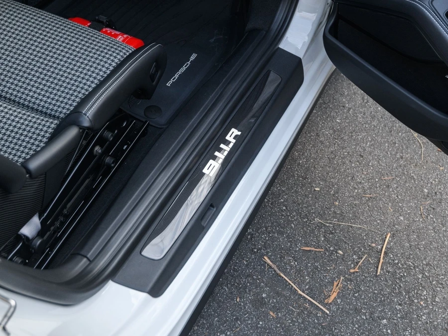 2016 Porsche 991 R - Image 30 of 31