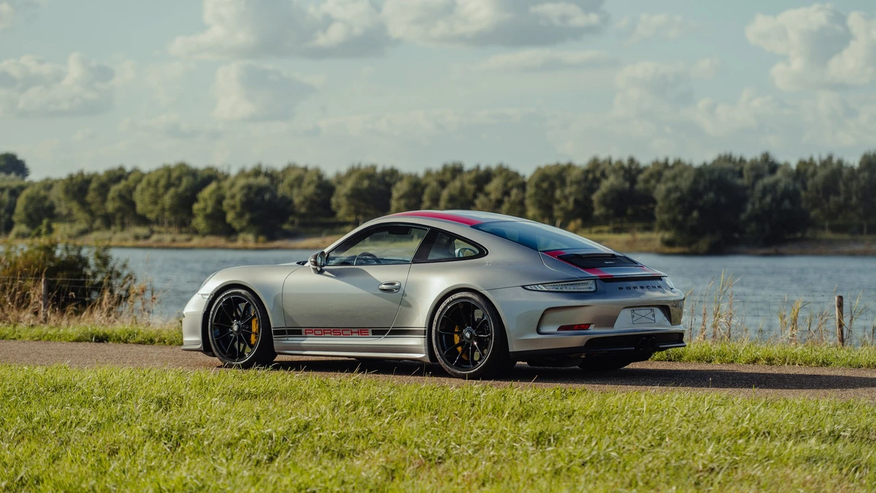 2016 Porsche 991 R - Image 12 of 31