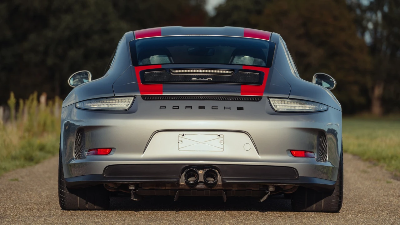 2016 Porsche 991 R - Image 25 of 31