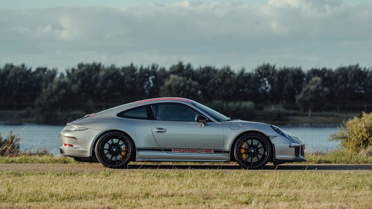 2016 Porsche 991 R - Image 21 of 31