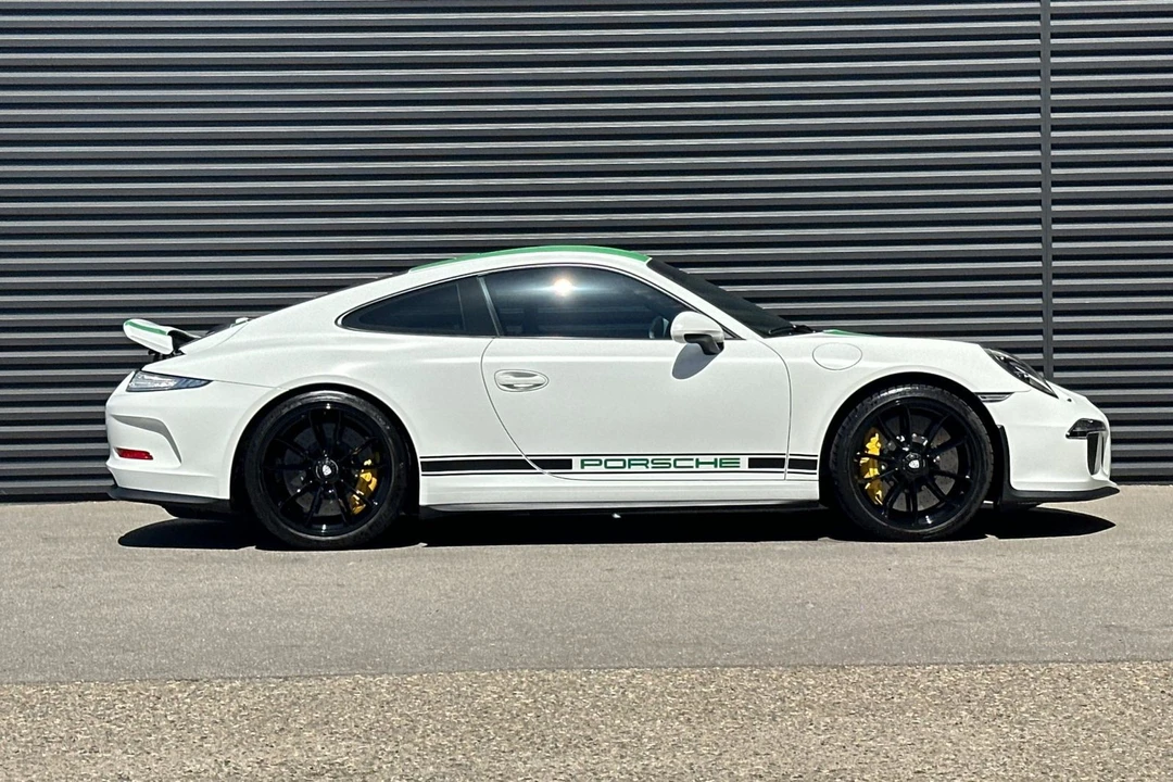 2016 Porsche - Image 9 of 31