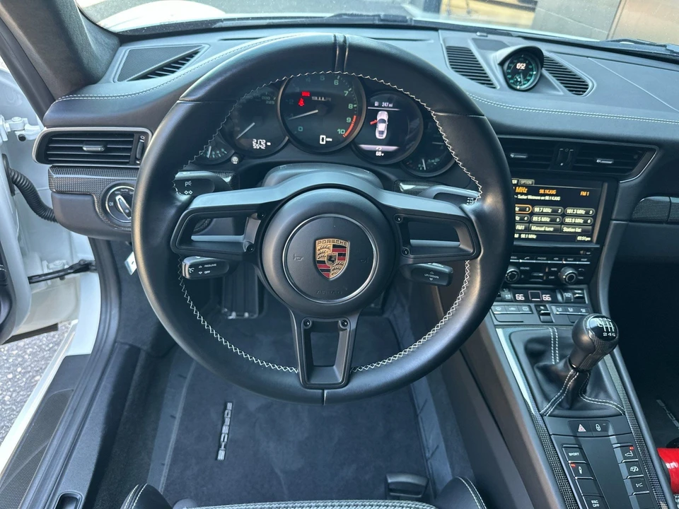 2016 Porsche 991 R - Image 15 of 31