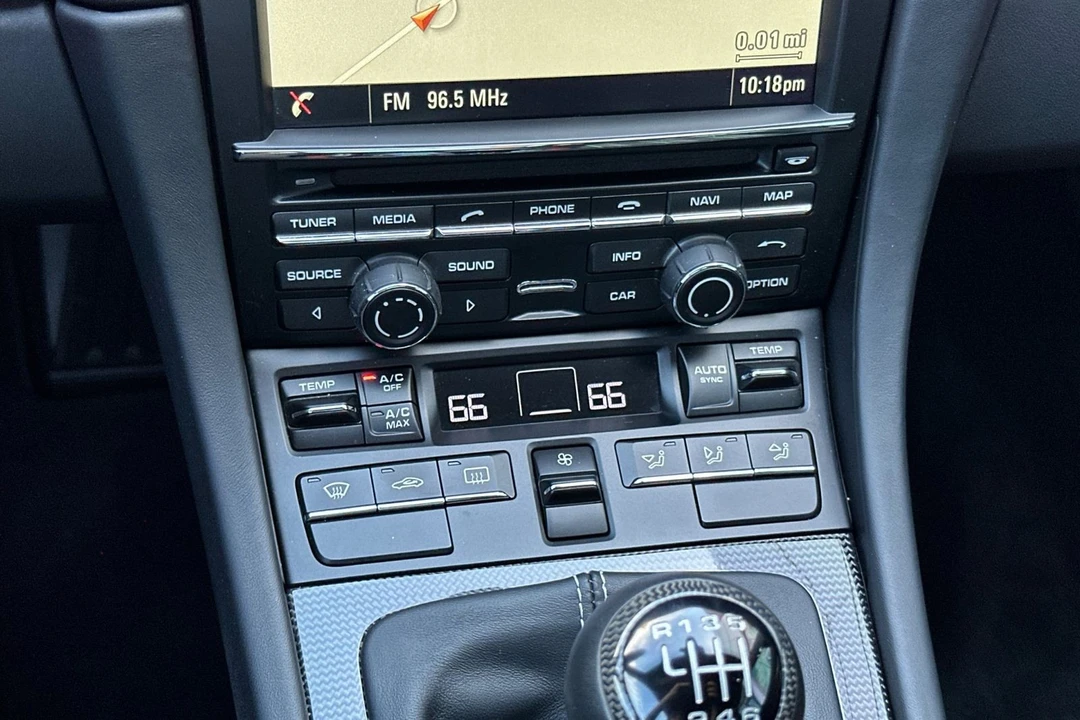 2016 Porsche - Image 22 of 31