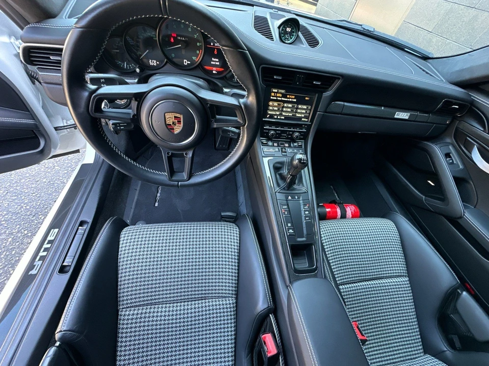 2016 Porsche 991 R - Image 6 of 31